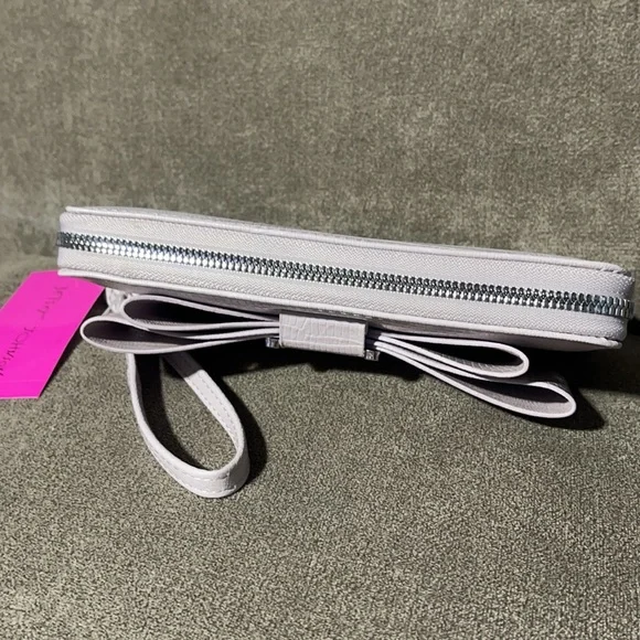 🥰🥰Betsey Johnson XOBOW Wallet🥰🥰 - Picture 4 of 11